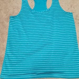 Set of 2 Danskin Now semi fitted tanks